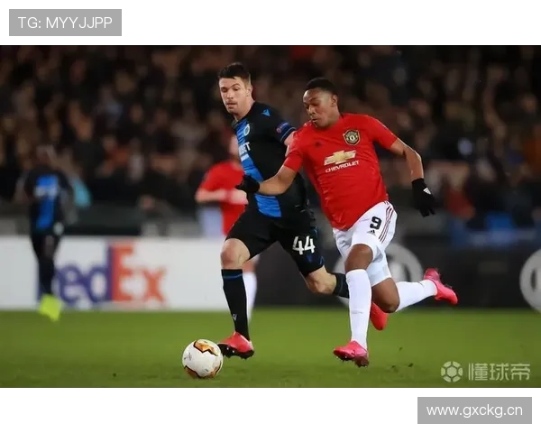 布鲁日边路速度优势明显,攻防转换效率持续提升 布鲁日边路速度优势明显,攻防转换效率持续提升